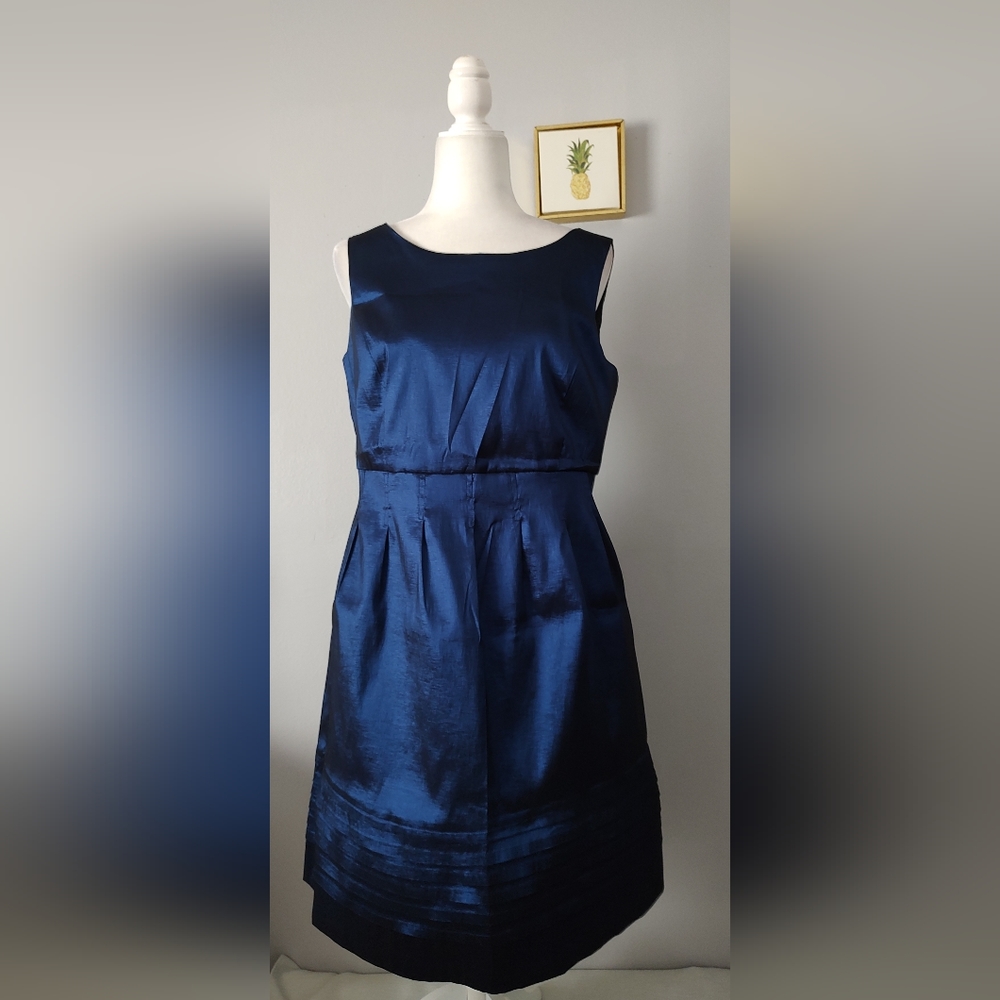 Party Cocktail Dress Emma & Michelle  size 12 knee length midnight blue Pockets